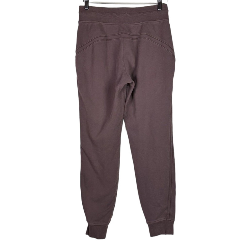 Lululemon Warm Down Jogger II
Antique Bark size 6 - Picture 7 of 10